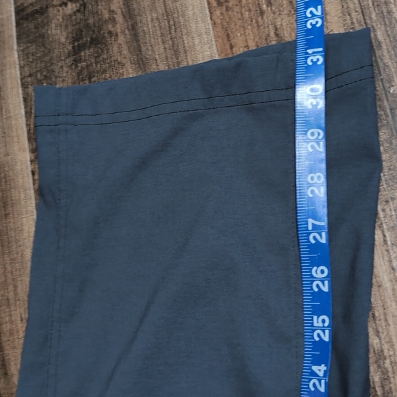 Eddie Bauer First Ascent Lightweight Cargo Hiking Pants Size 40x32 In Gray - Picture 11 of 11